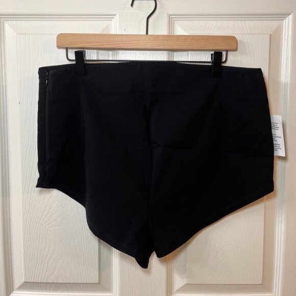ASOS DESIGN Micro Shorts Ultimate Hotpants in Black - Picture 3 of 3